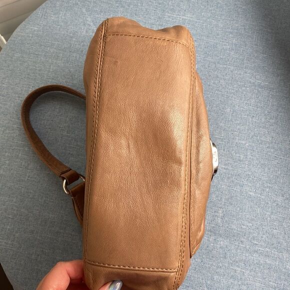 Michael Kors tan leather hobo shoulder bag - Picture 5 of 14
